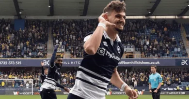 Mihailo Ivanović proslavlja gol za Milvol